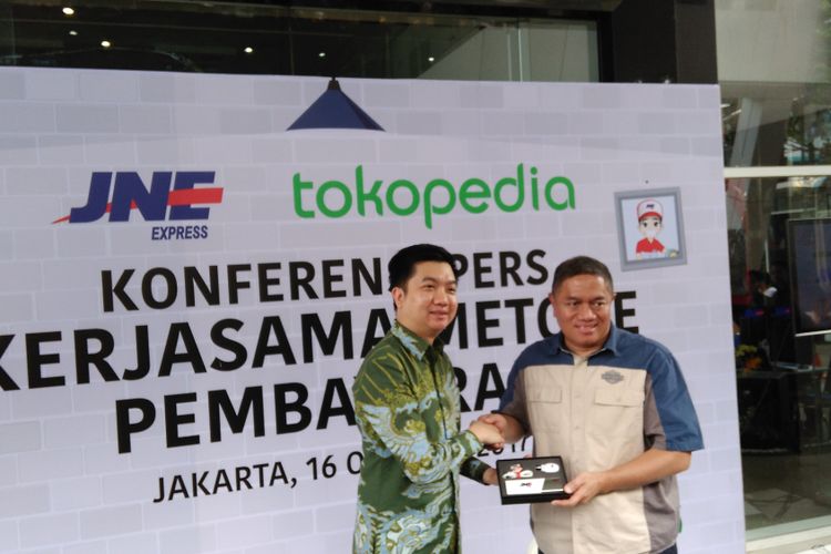 Tokopedia dan JNE 