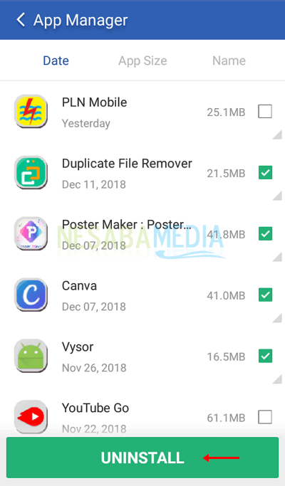 Cara 4 - pilih atau ceklis box pada semua aplikasi yang ingin Anda uninstall lalu pilih tombol UNINSTALL