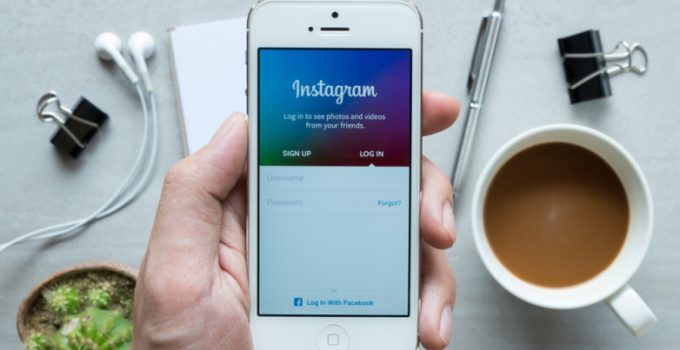 Begini Cara Follow dan Unfollow Hashtags Instagram di iPhone