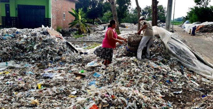 Pengertian Sampah Beserta Dampak, Jenis-Jenis dan Contoh Sampah Organik dan Anorganik