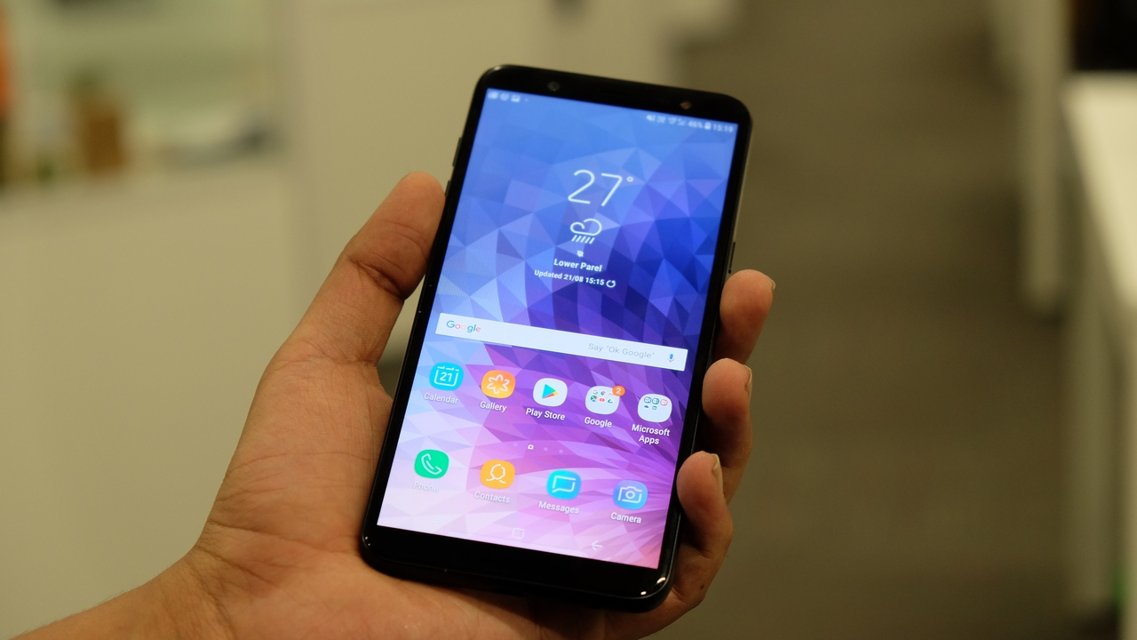 Tampilan Samsung Galaxy M10