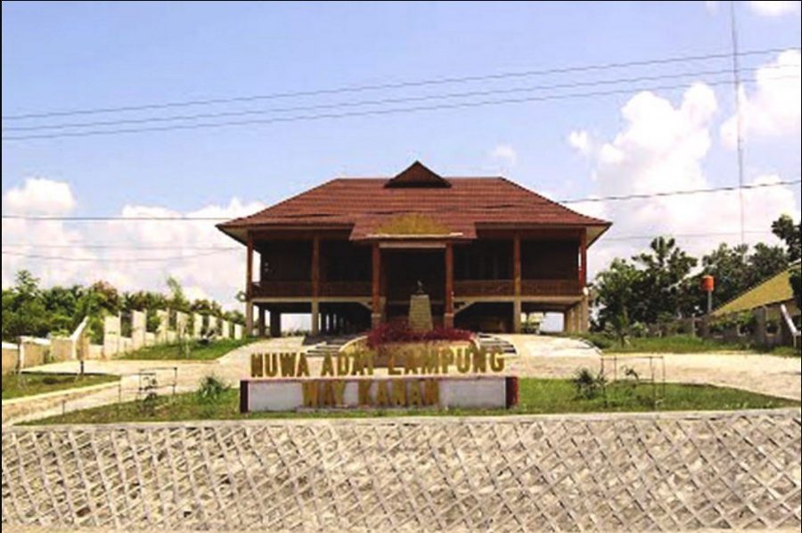 Rumah Adat LAMPUNG Beserta Ciri Khasnya + Gambar LENGKAP