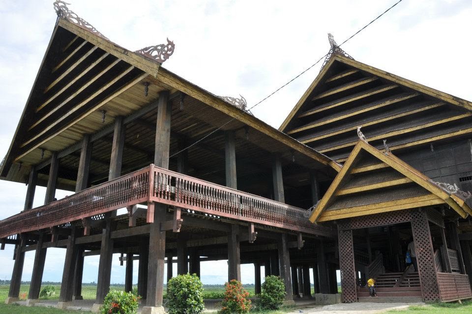  Rumah  Adat  Sulawesi Selatan Ciri Khasnya Gambar LENGKAP 