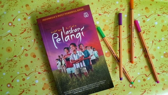 Contoh Resensi Novel Laskar Pelangi