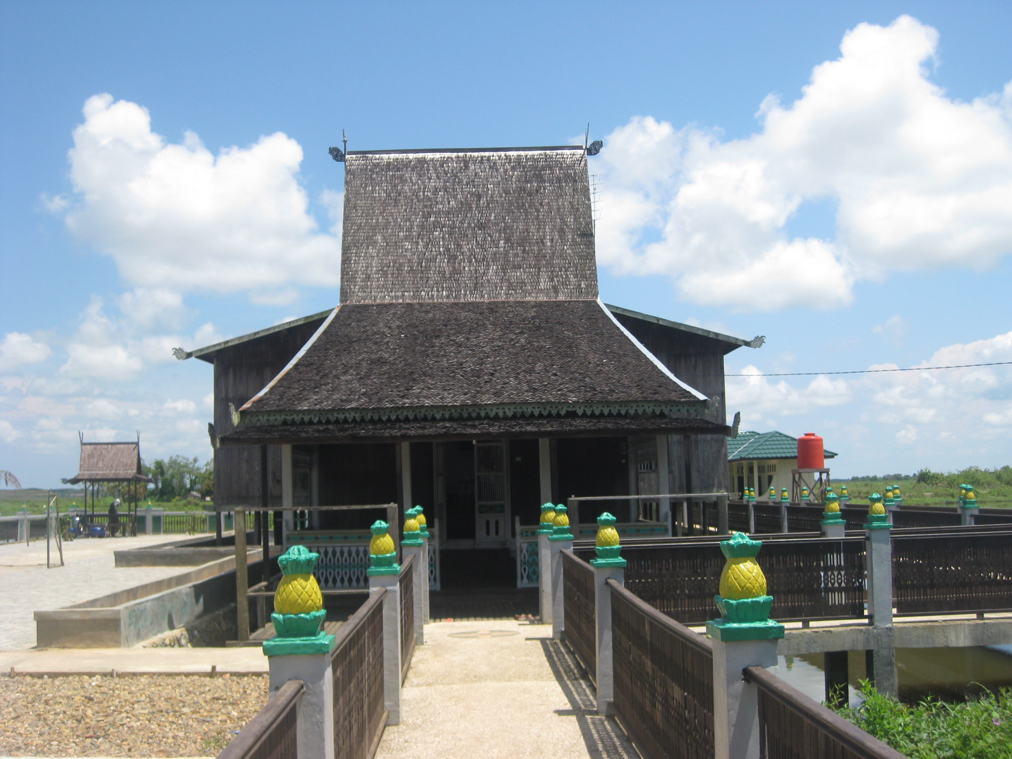 Rumah Adat Kalimantan Selatan