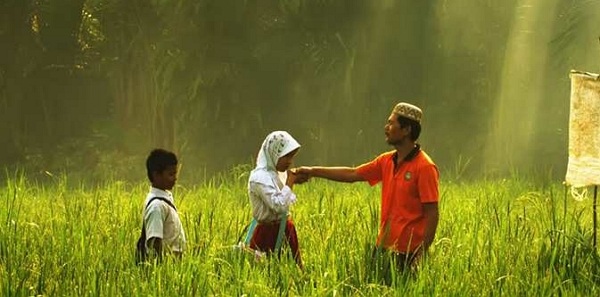   Kumpulan Doa Kedua Orang  Tua  dan Artinya Latin LENGKAP 