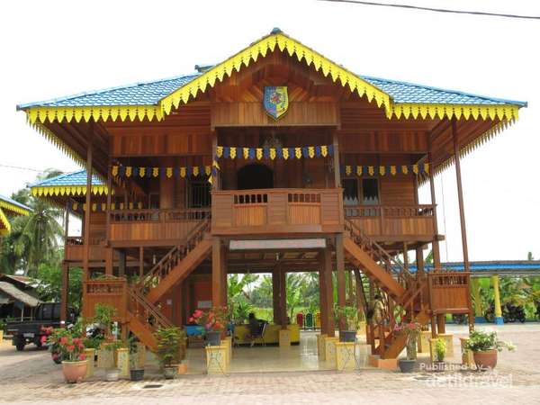 Rumah Adat Melayu