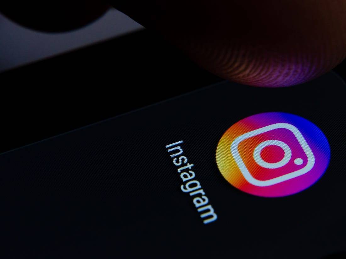 Cara Mengaktifkan Instagram Dark Mode