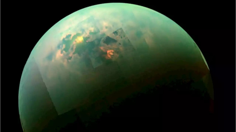 Titan Satelit Milik Planet Saturnus