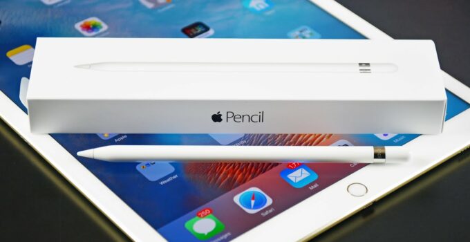Pensil Futuristik Apple Bakal Dilengkapi Sensor Peniru Warna Dunia Nyata