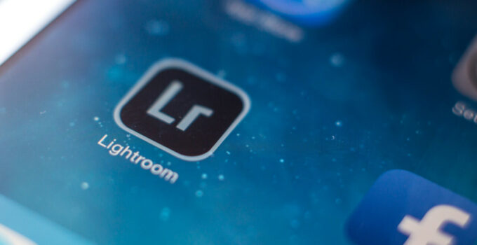 Update Lightroom Hapus Foto dan Preset Secara Permanen di iOS