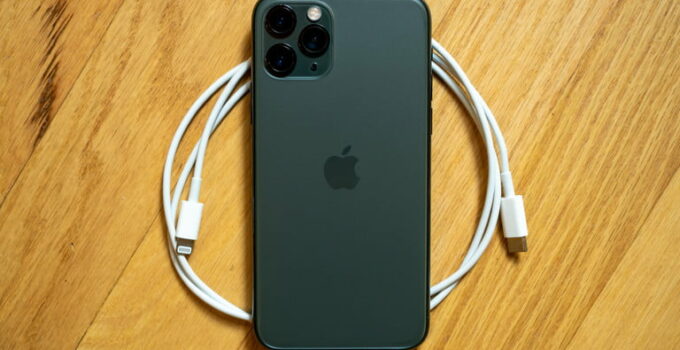 kabel dan charger baru iphone apple lebih ramah lingkungan