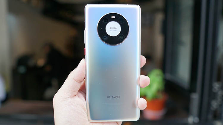 Tampilan Kamera Belakang Huawei Mate 40 Pro