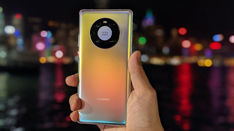 Smartphone Huawei Mate 40 Pro Terbaik Versi AnTuTu