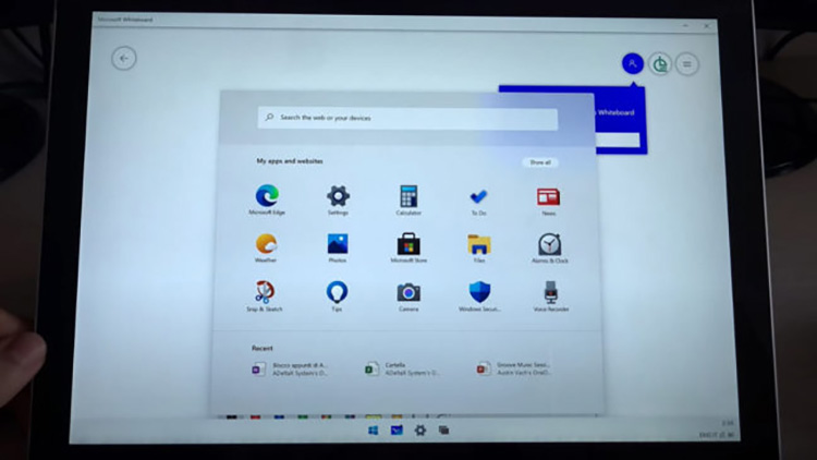 Windows 10X Dipasang di Perangkat Surface Pro 7