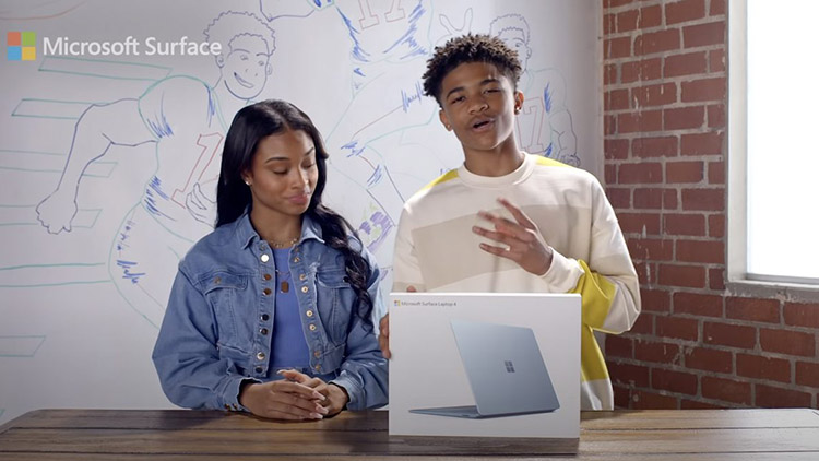 Microsoft Kembali Ejek Apple di Video Iklan Surface Laptop 4 Terbaru