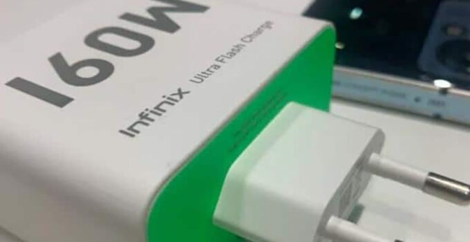 Infinix Kembangkan Teknologi Ultra Flash Charge 160W