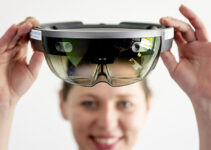 Humane Bikin Kacamata AR Yang Jadikan Permukaan Apapun Sebagai Layar Proyektor