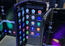 Penjualan Smartphone Lipat Bakal Tembus 30 Juta Unit Tahun 2024