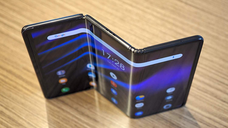 Samsung Dapatkan Paten Smartphone Lipat Ganda Dengan Slot S Pen