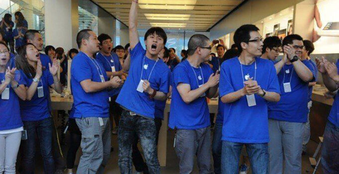 Unjuk Rasa, Karyawan Apple Gunakan Perangkat Android Agar Tidak Disadap Atasan