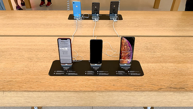 iPhone Kuasai Pasar Sepanjang Tahun 2021