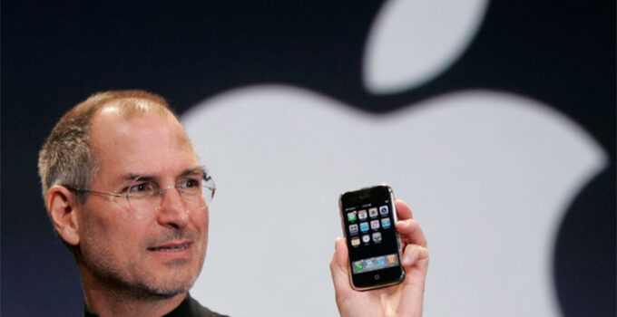 iPhone 1, Smartphone Revolusioner Yang Diperkenalkan Di Ajang Oscar 2007
