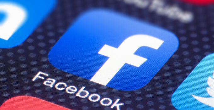 Pengguna Facebook Bisa Memiliki Lima Akun Pribadi