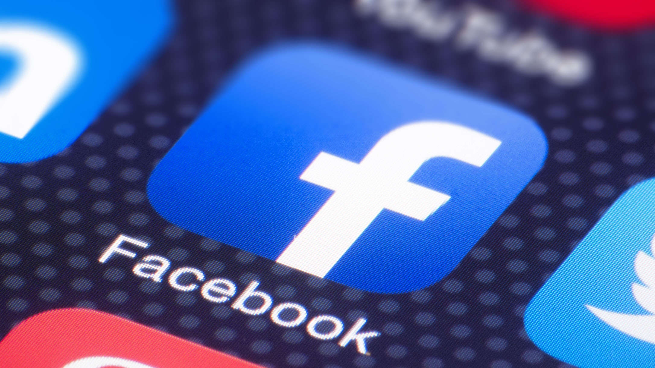 Pengguna Facebook Bisa Memiliki Lima Akun Pribadi