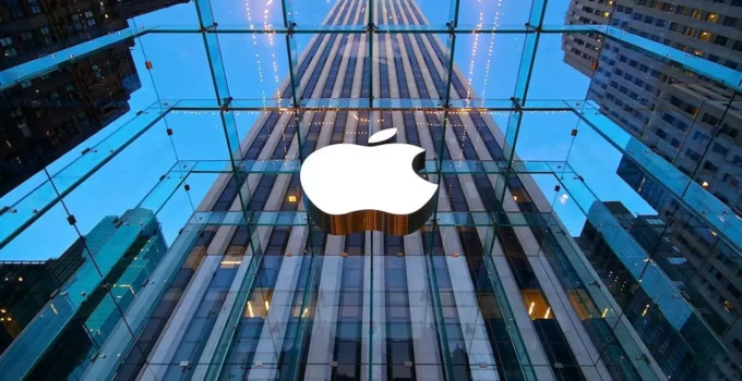 Apple: Karyawan Akan WFH Selama COVID Meningkat