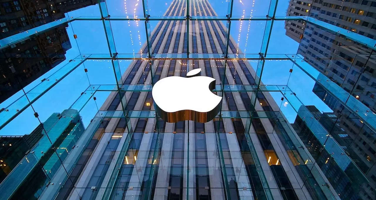 Apple: Karyawan Akan WFH Selama COVID Meningkat