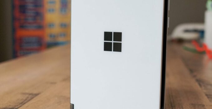 Microsoft, Siap Rilis Surface Duo 3 di 2023?