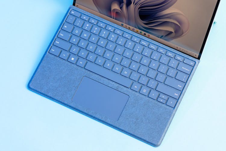 Microsoft Surface Pro 9