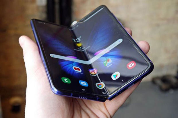 Samsung Galaxy Z Fold 2, akan Dapatkan Android 13 beta