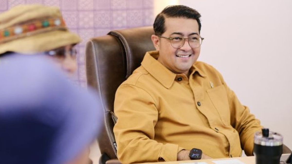 Etika dan Literasi Kunci Sukses Ekonomi Kreatif di Era AI: Pesan Tegas Menparekraf