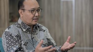 Kemkomdigi Siapkan Ribuan SDM Lokal: Infrastruktur Kampung Internet Tak Boleh Mangkrak, Ini Strategi Membangun Kemandirian Jaringan! Kemkomdigi Siapkan Ribuan SDM Lokal: Infrastruktur Kampung Internet Tak Boleh Mangkrak, Ini Strategi Membangun Kemandirian Jaringan!